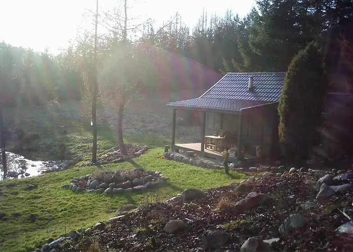Hut In The Mid. Of Nowhere + Priv Pond+3 Ha